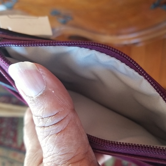 FINAL PRICE!!👀NWT Coach Purple Small Wristlet - Picture 7 of 7